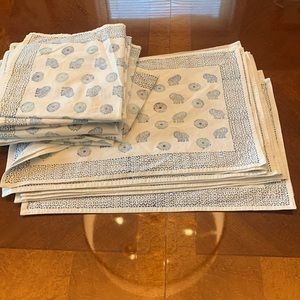 Pomegranate Set Of 12 Placemats Blue and White Cotton Print 13 x 19 + napkins